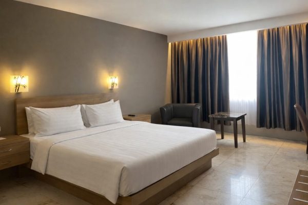 Didukung oleh tim yang ramah dan profesional, kami berkomitmen memberikan pelayanan terbaik dengan standar tinggi agar setiap tamu merasakan kenyamanan sejak pertama datang hingga saat meninggalkan hotel.